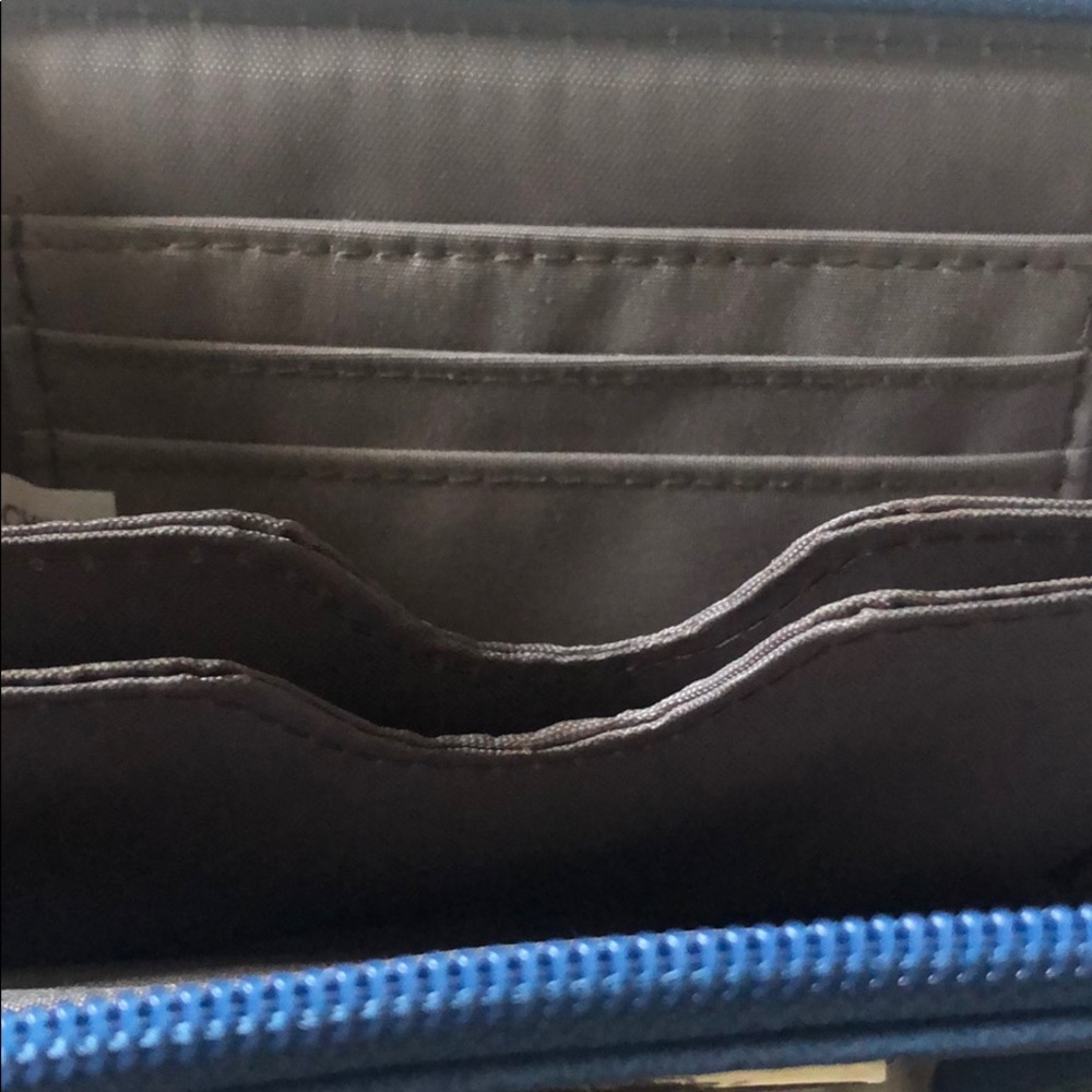 Wallet - Picture 4 of 4